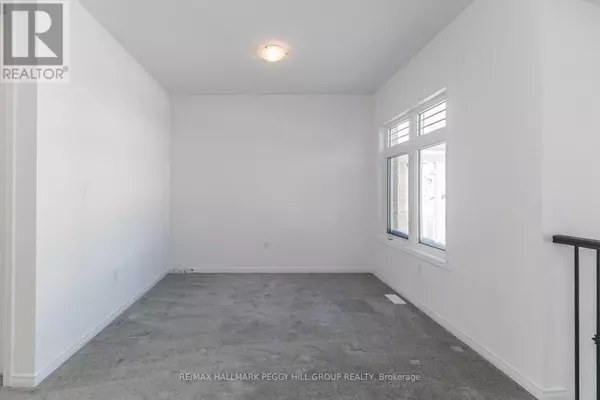 Orillia, ON L3V8K7,98 ISABELLA DRIVE