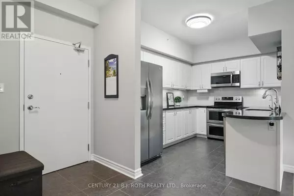 Barrie (0 West), ON L9J0H5,306 ESSA RD #112