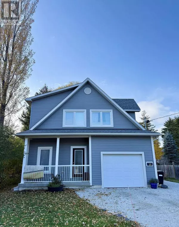 18 HICKORY STREET, Collingwood, ON L9Y3E4