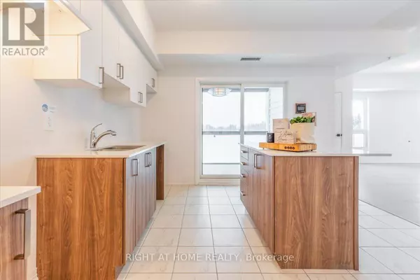 Barrie, ON L9J0X9,15 Kneeshaw DR South #302