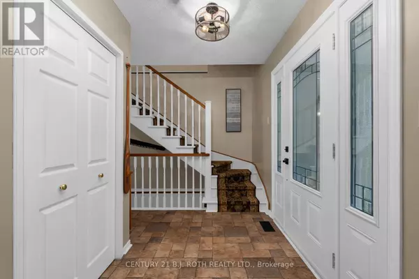 Oro-medonte (moonstone), ON L0K1E0,5627 7TH LINE N