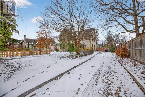 Barrie (queen's Park), ON L4N1W4,64 HIGH STREET