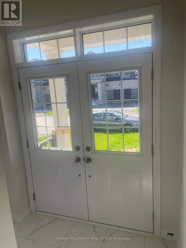 Barrie, ON L9J0W5,16 TAMWORTH TERRACE