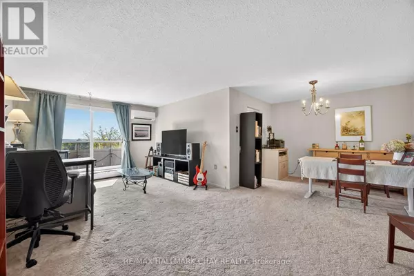 Barrie (codrington), ON L4M5J7,414 Blake ST #705