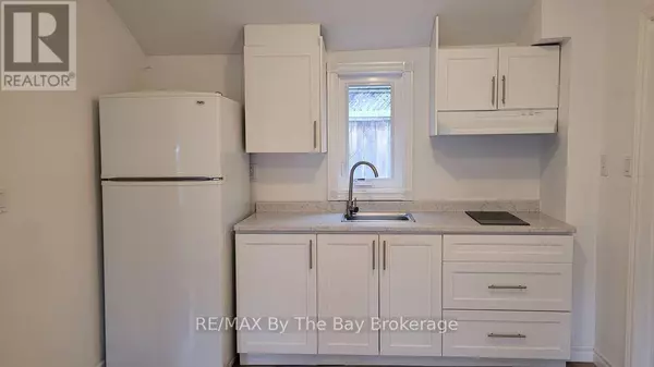 Wasaga Beach, ON L9Z2L7,280 RIVER RD East #D03