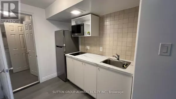 Barrie (ardagh), ON L4N9Y8,70 Hawthorne CRES #Bsmt