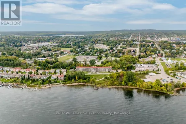 280 Aberdeen BLVD #208, Midland, ON L4R5N4