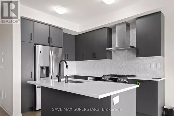 Barrie, ON L9J0R5,152 GREER STREET