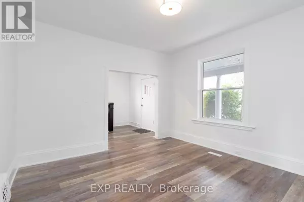 Orillia, ON L3V3M5,249 HARVEY STREET