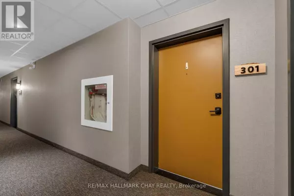 Barrie, ON L9J0J6,54 Koda ST #301