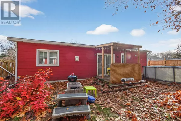 Wasaga Beach, ON L9Z2G1,1048 MOSLEY STREET