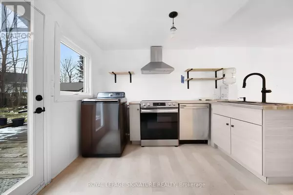 Collingwood, ON L9Y3Z1,20 SANDELL STREET