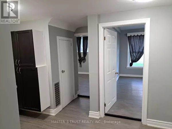 Orillia, ON L3V2R9,356 Barrie RD #3