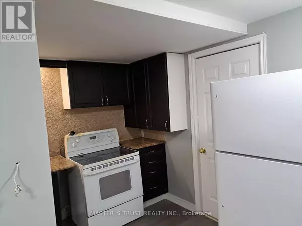 Orillia, ON L3V2R9,356 Barrie RD #3