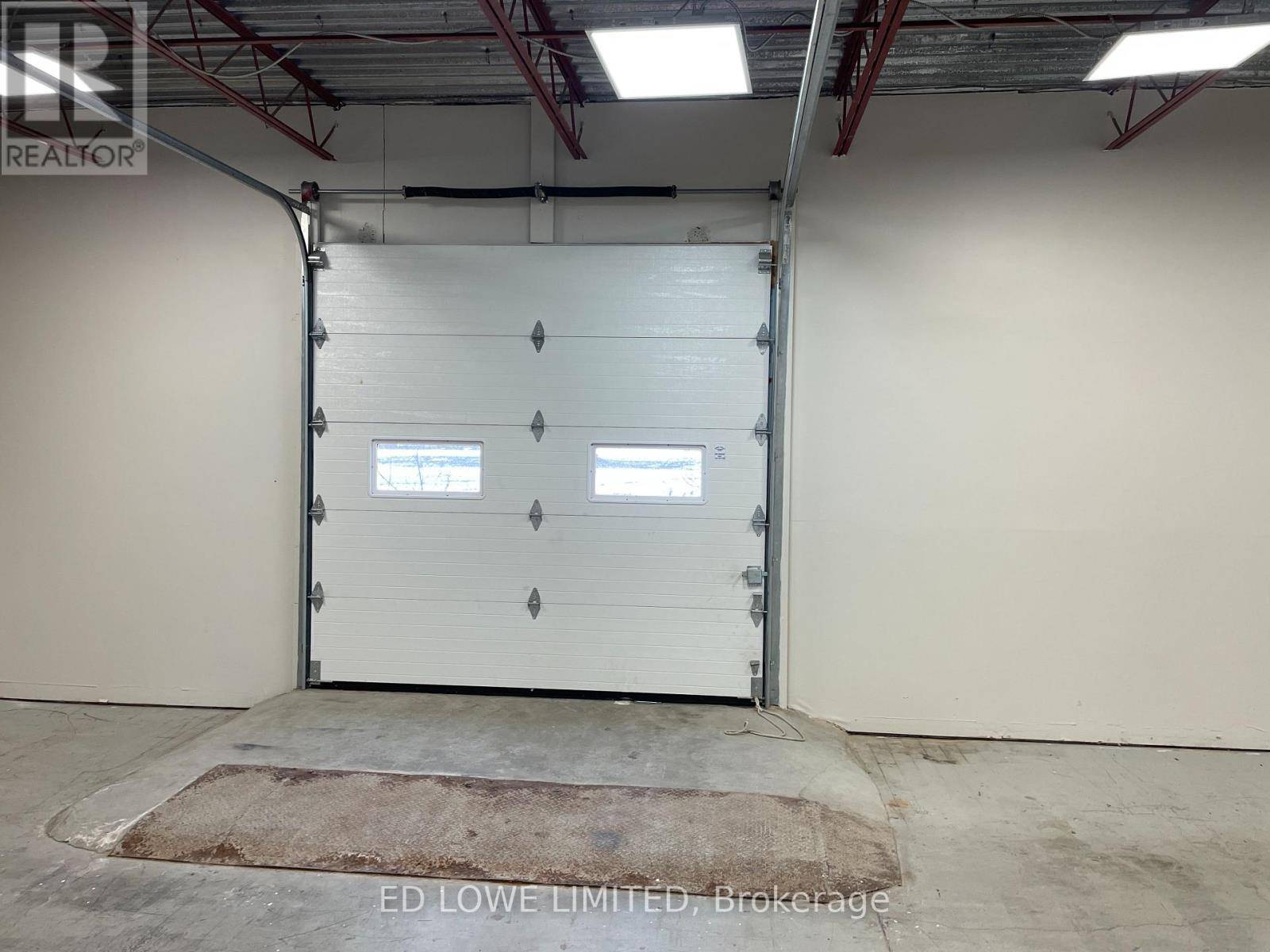 Barrie (0 North), ON L4N4E1,408 DUNLOP ST West #5