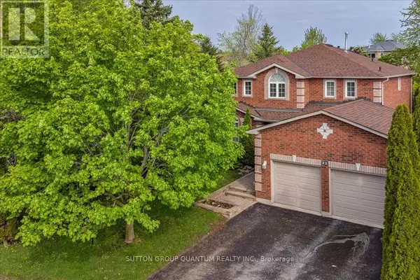 22 FARMSTEAD CRESCENT, Barrie (holly), ON L4N8S2