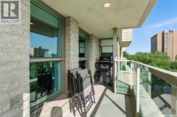 Saskatoon, SK S7K2P6,401 303 5th AVENUE N