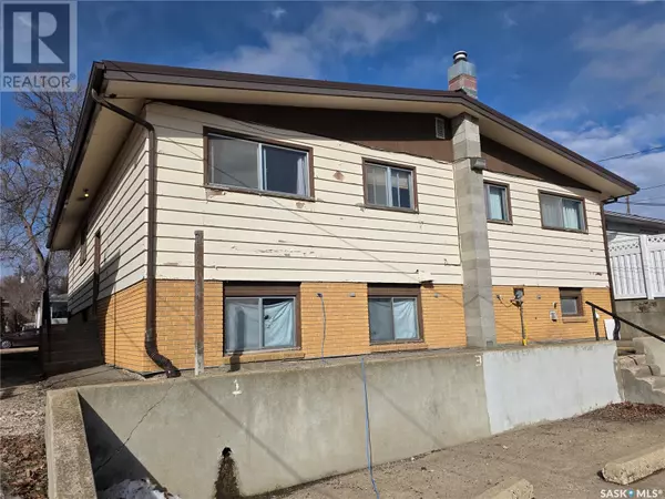 Swift Current, SK S9H0Y2,459 6th AVENUE NW