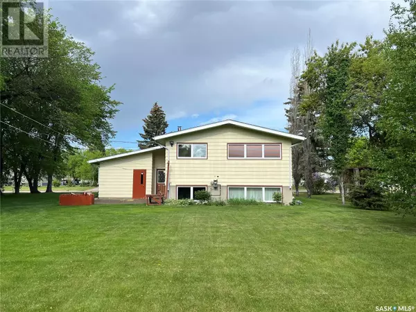 Meadow Lake, SK S9X1G6,514 2nd STREET E