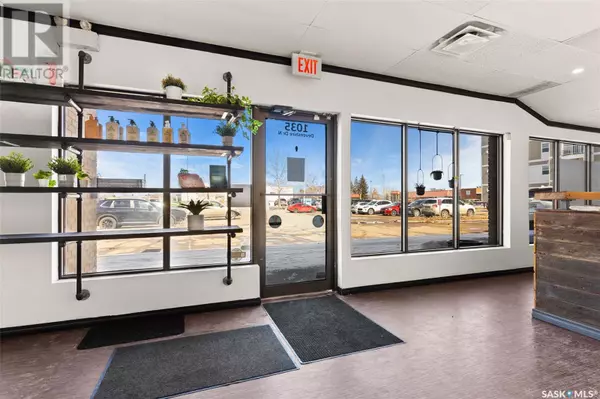 Regina, SK S4X2X4,1035 Devonshire DRIVE N