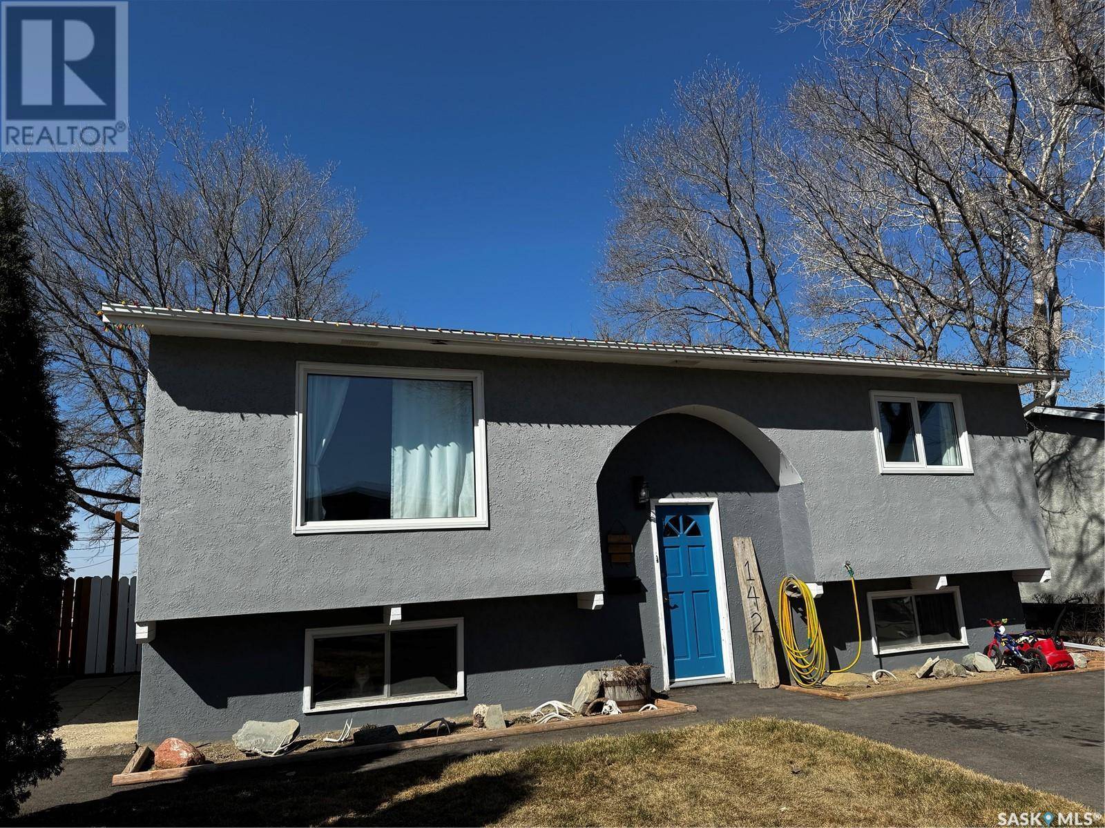 142 1st AVENUE SW, Swift Current, SK S9H3H2