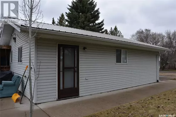 6 pine STREET, Katepwa Beach, SK S0G2Y0