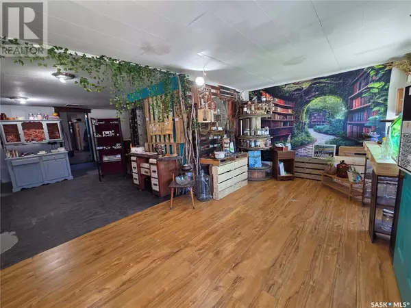 Macklin, SK S0L2C0,4803 Herald STREET