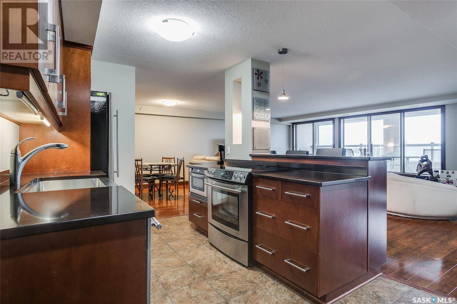 Saskatoon, SK S7K2J6,702 525 3rd AVENUE N
