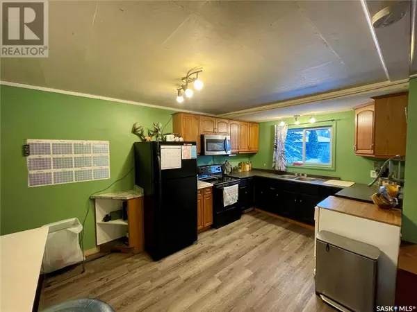 Biggar, SK S0K0M0,319 6th AVENUE W