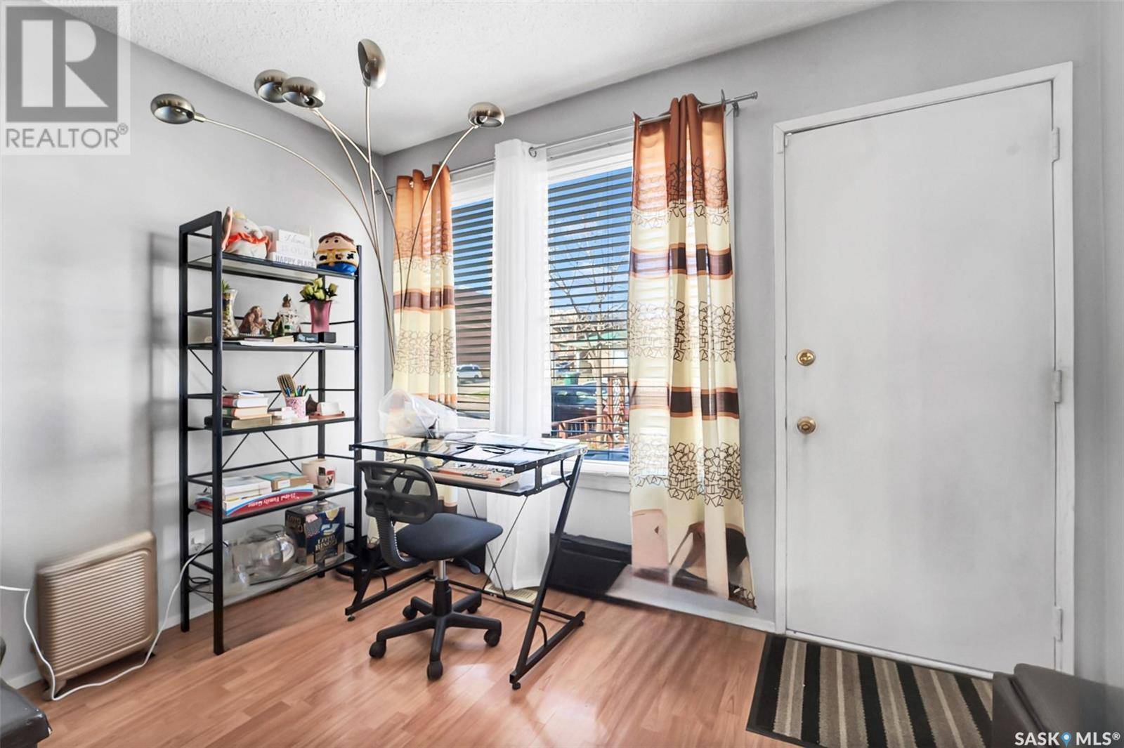 Saskatoon, SK S7M2K2,132 M AVENUE S