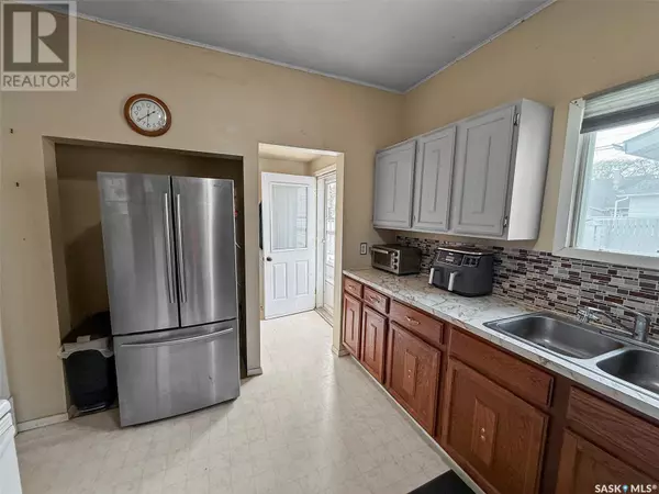 Swift Current, SK S9H0V3,430 4th AVENUE NW