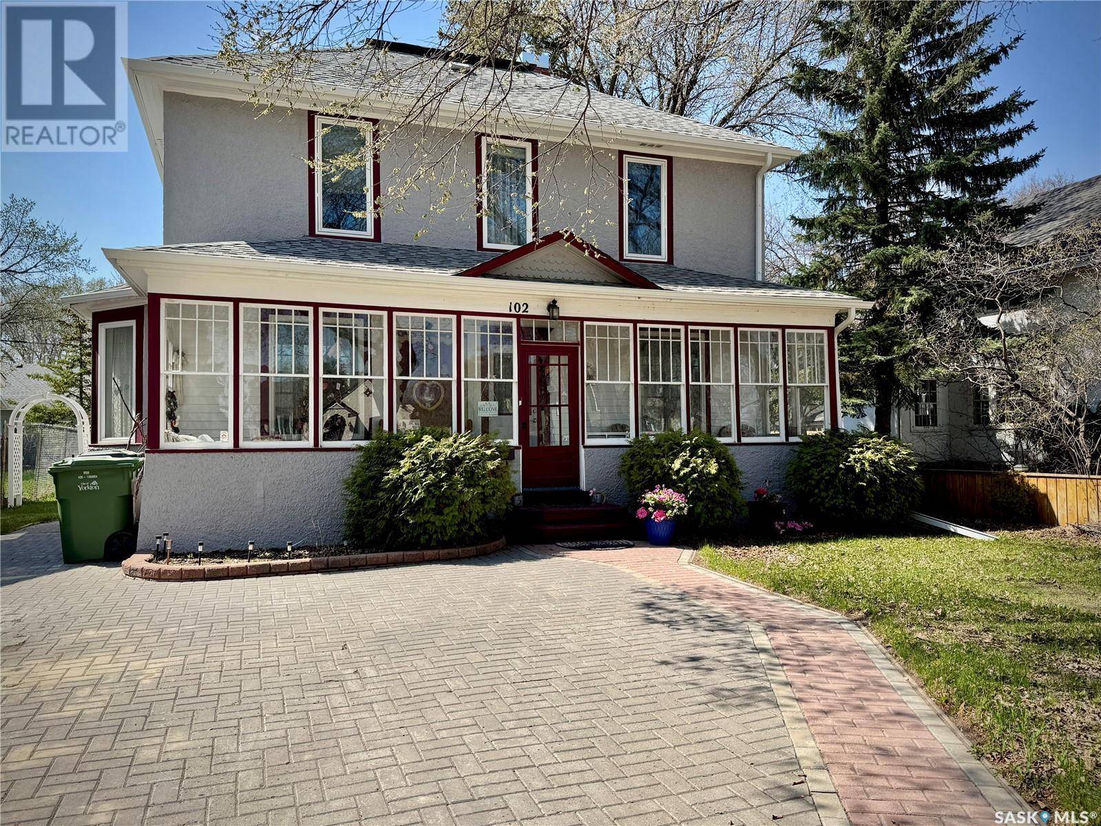 102 Third AVENUE N, Yorkton, SK S3N1C3