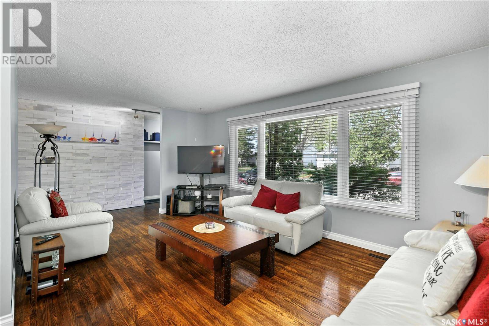 Regina, SK S4T5K6,740 Horace STREET
