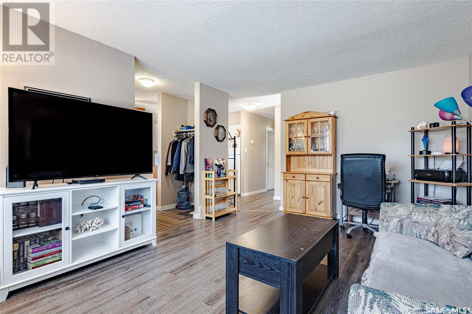 Saskatoon, SK S7J2G7,2709-2711 Preston AVENUE S