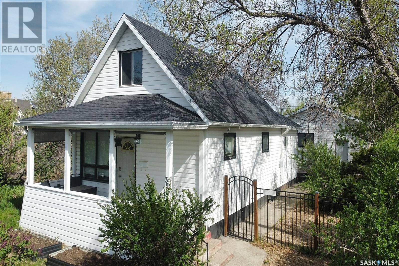 354 Stadacona STREET E, Moose Jaw, SK S6H0J6