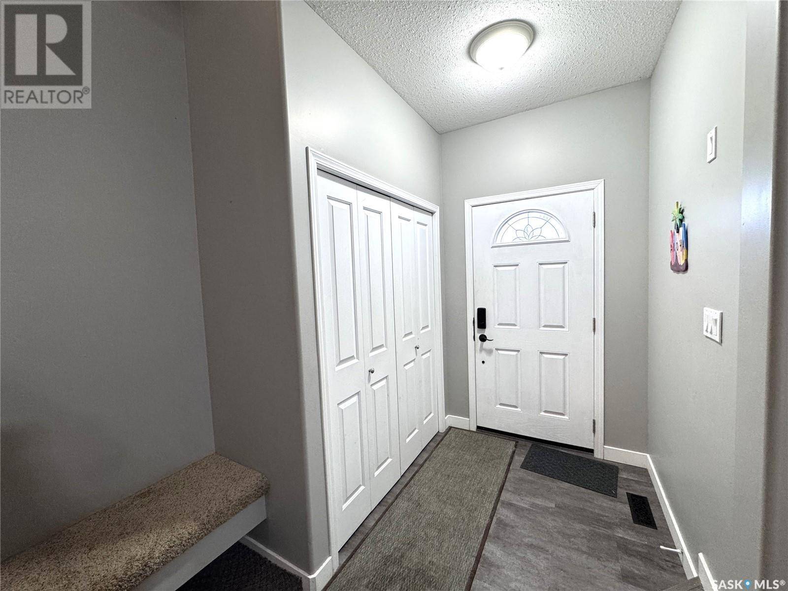 Annaheim, SK S0K0G0,330 3rd STREET E