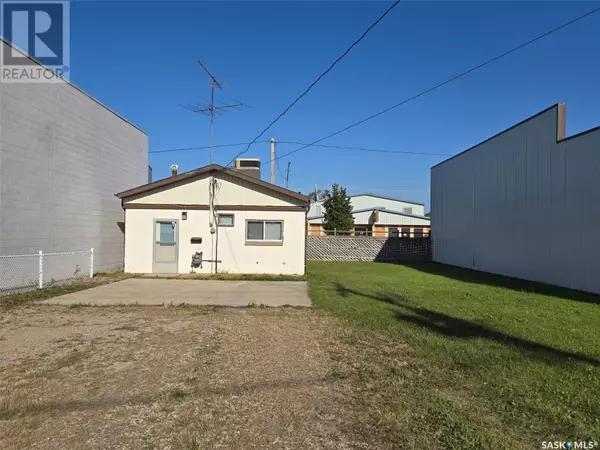 Humboldt, SK S0K2A0,327 Main STREET
