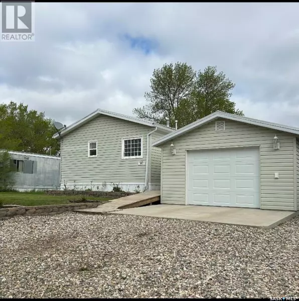 607 Beharrel STREET, Oxbow, SK S0C2B0