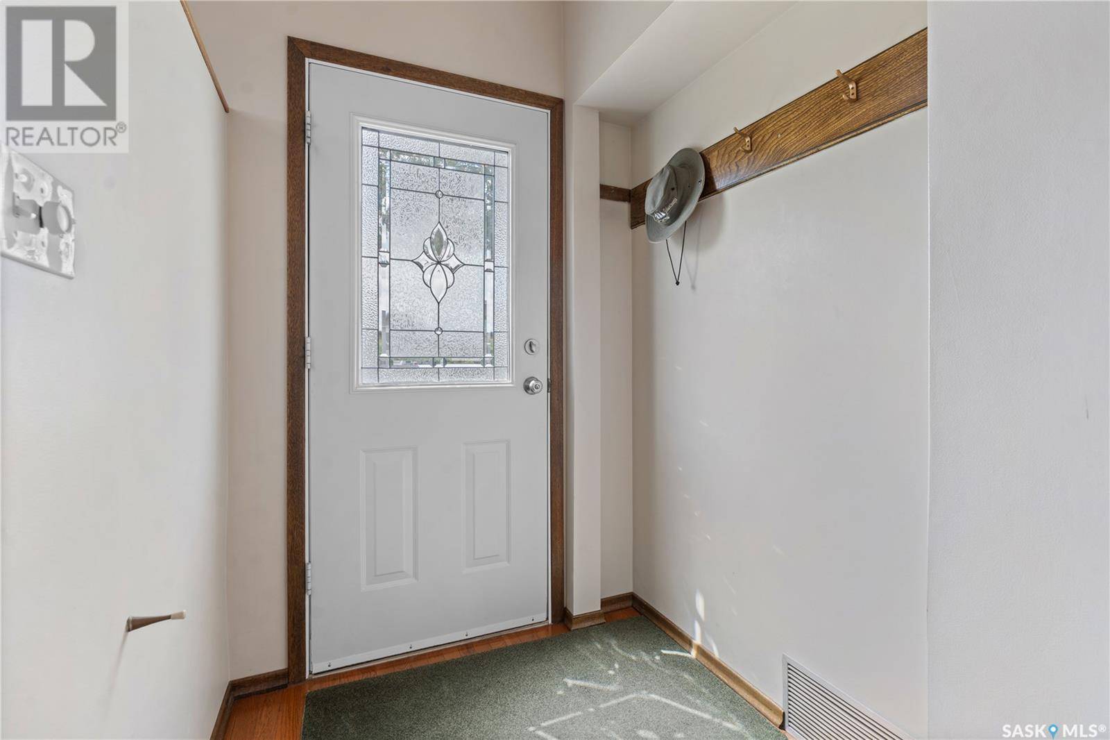 Regina Beach, SK S0G4C0,107 Barber PLACE