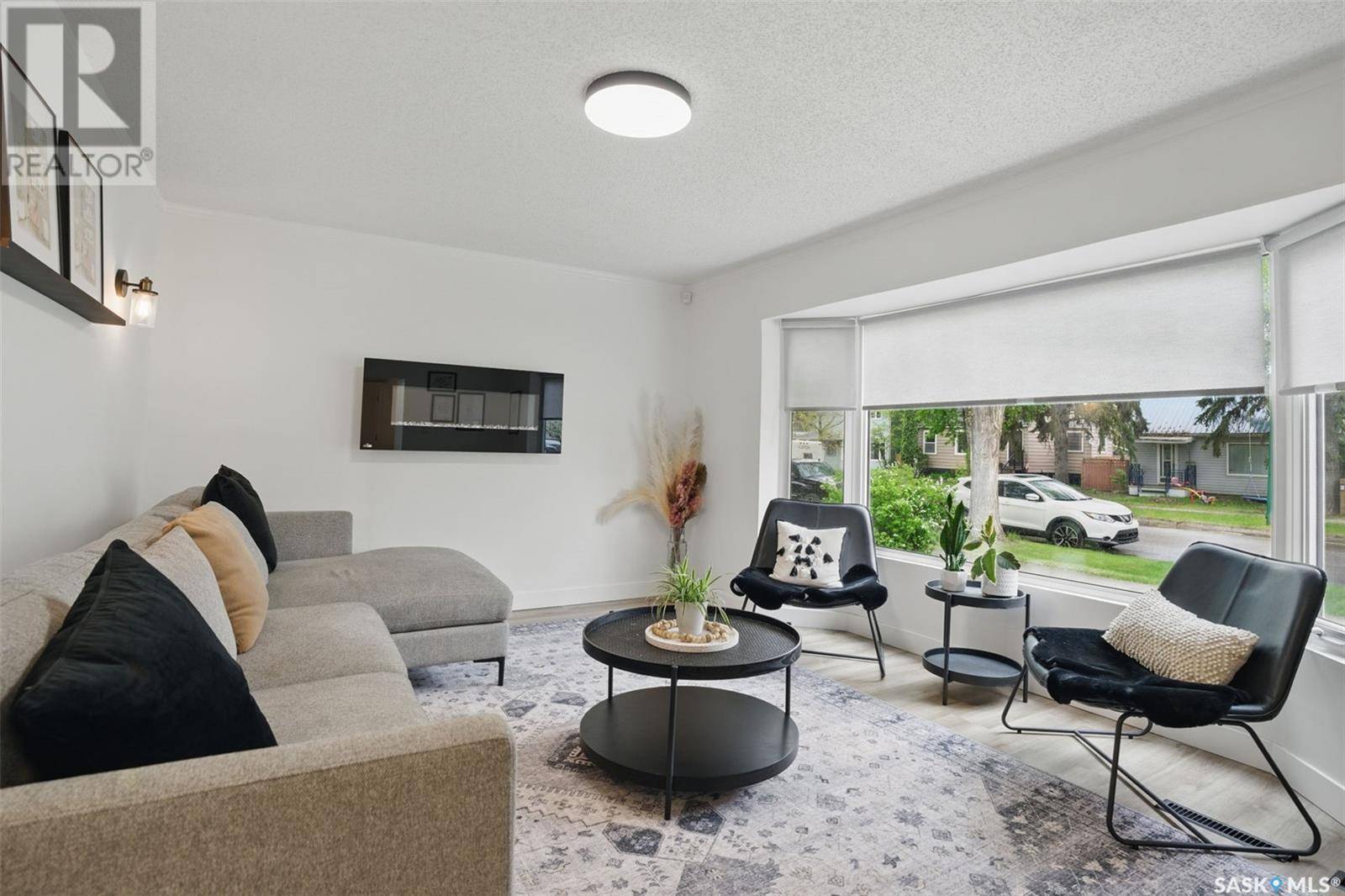 Saskatoon, SK S7J0H5,219 Adelaide STREET