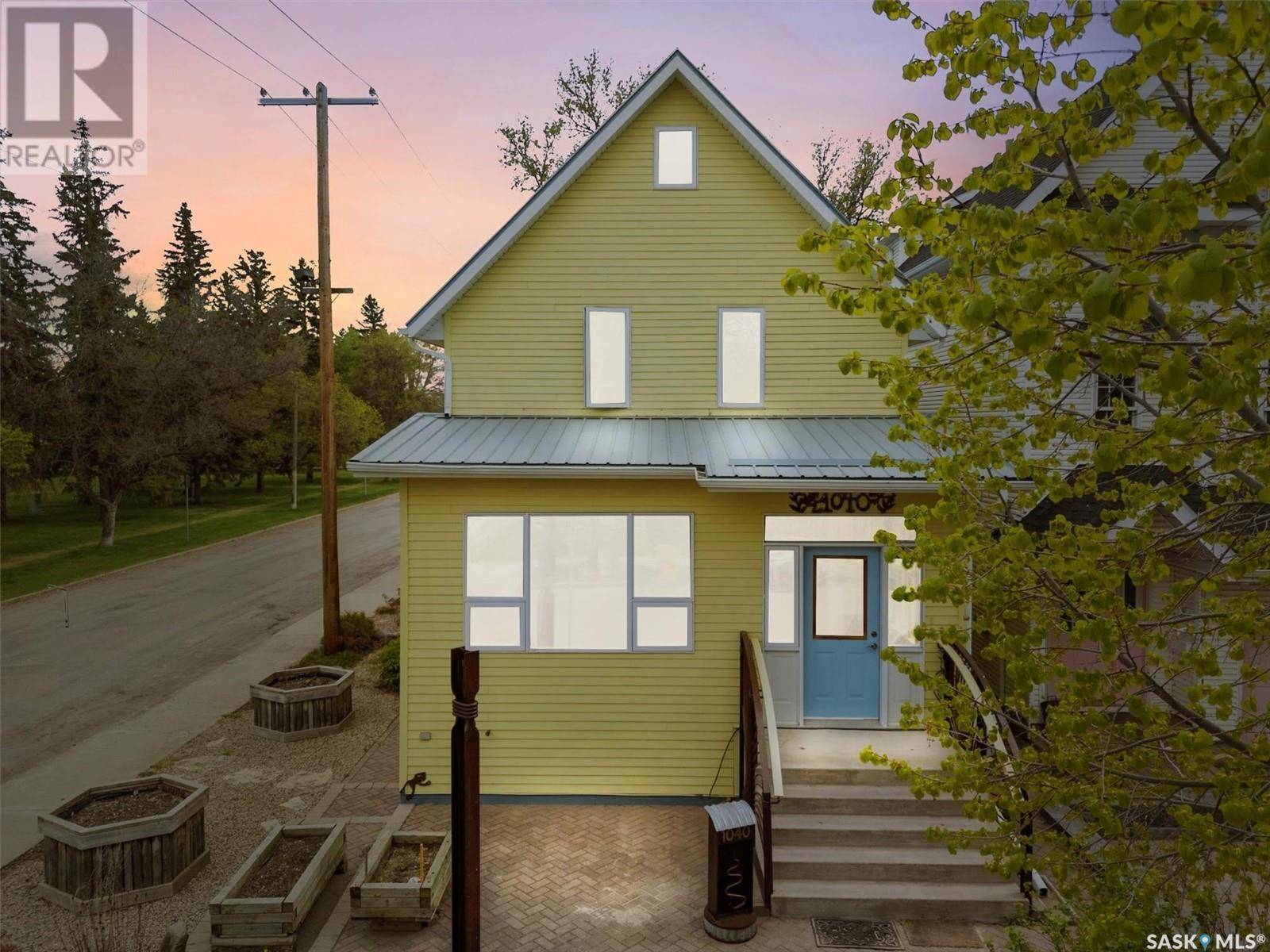Saskatoon, SK S7N0T1,1040 Aird STREET