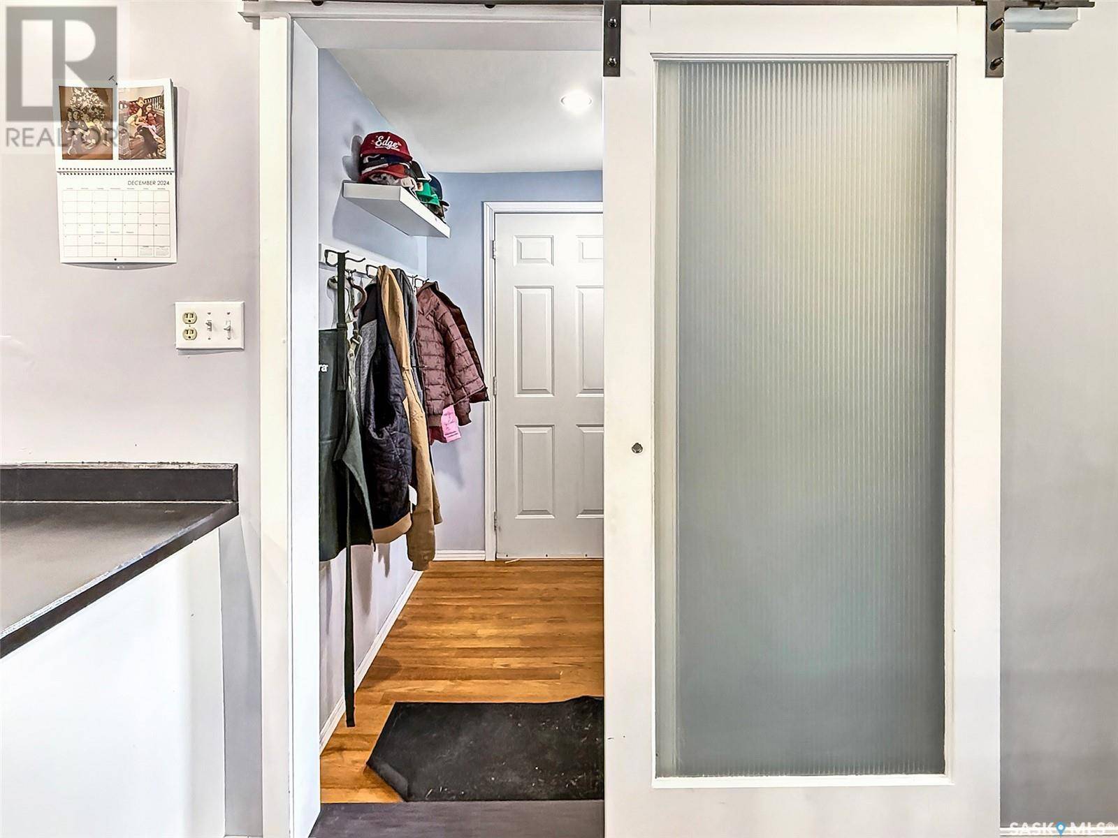 Swift Current, SK S9H0Z9,355 8th AVENUE NW
