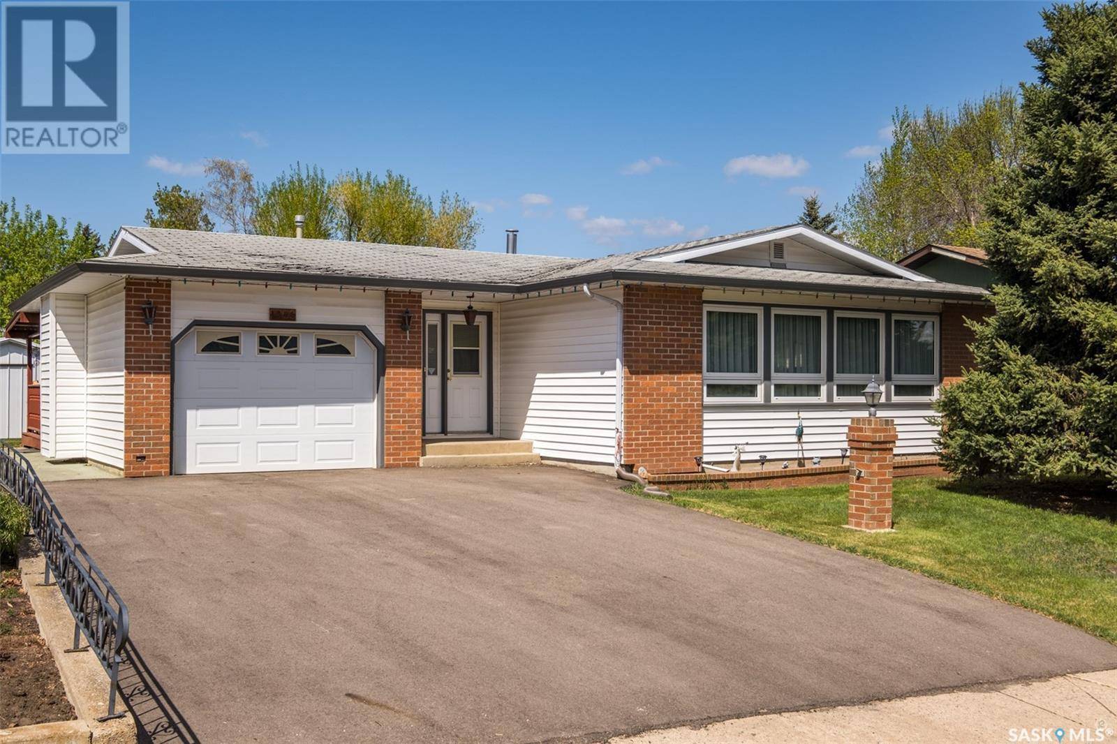 1306 McKay DRIVE, Prince Albert, SK S6V5T9