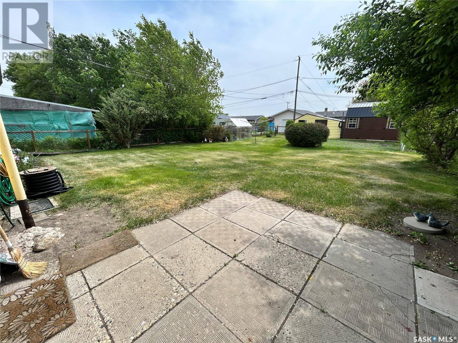 Spy Hill, SK S0A3W0,601 2nd AVENUE