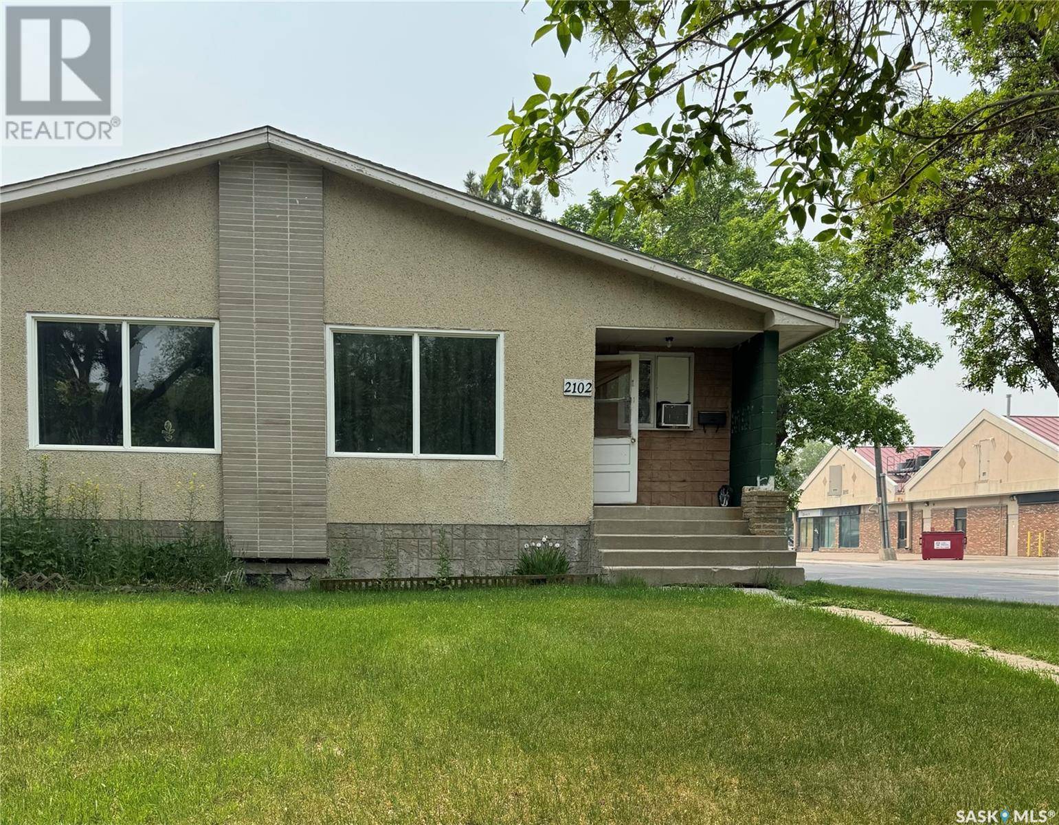 Regina, SK S4N2C4,2102-2104 Rothwell STREET