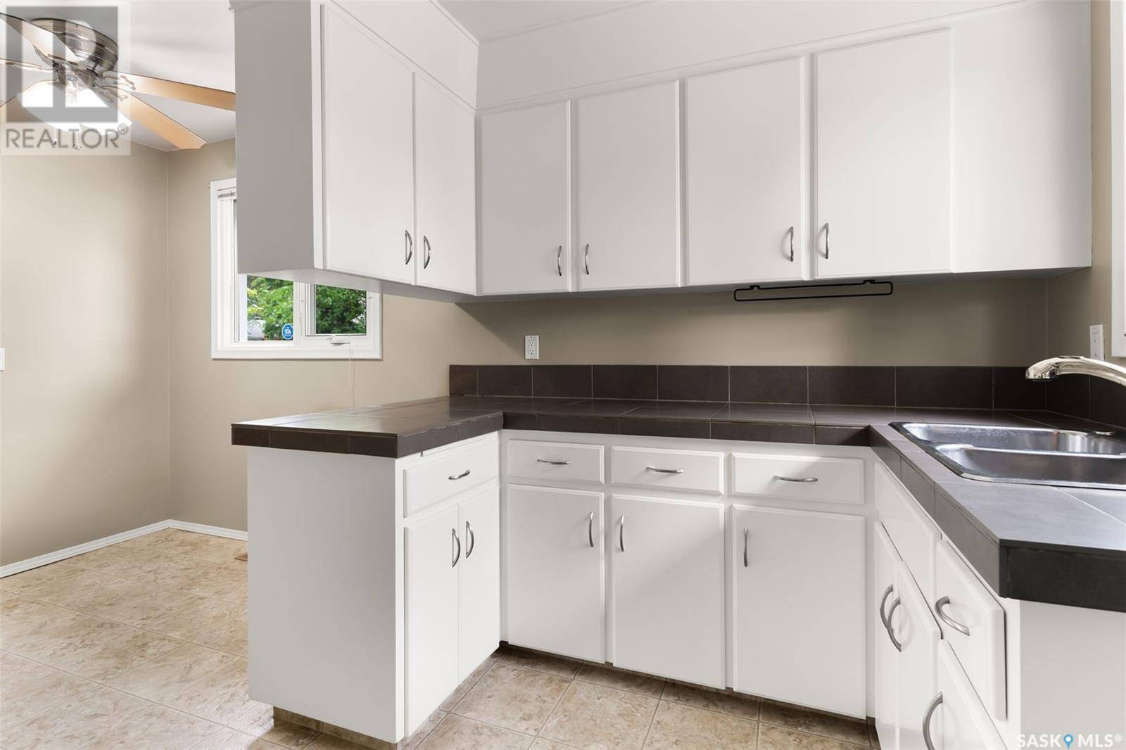 Regina, SK S4T6J2,34 Mollard CRESCENT