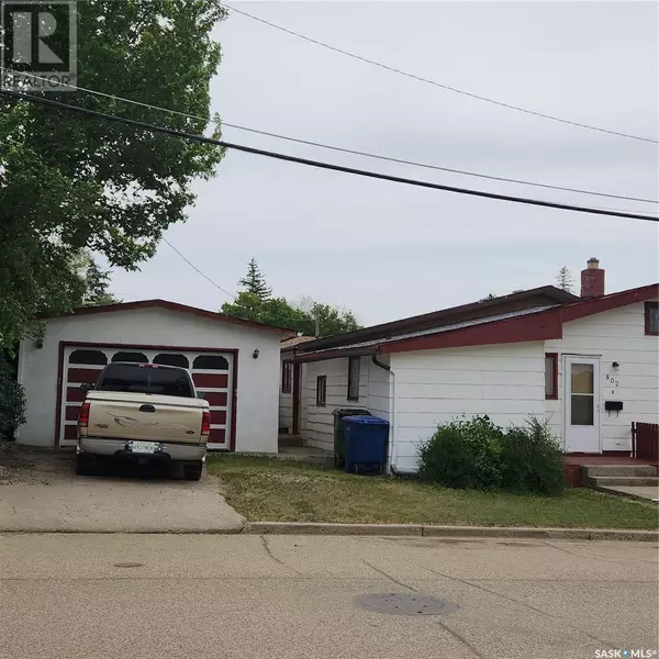 Moose Jaw, SK S6H0G4,802 Fairford STREET E