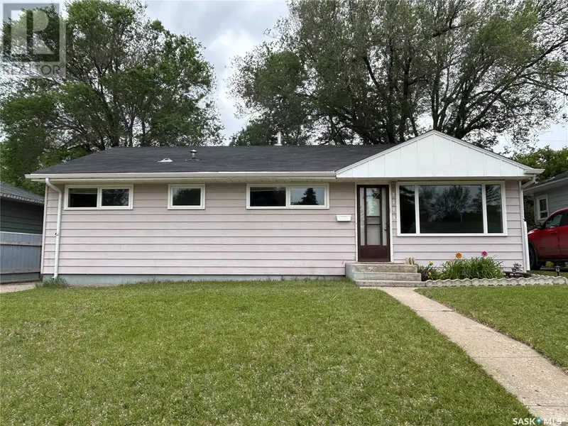 1504 Thorn CRESCENT, Estevan, SK S4A1V6