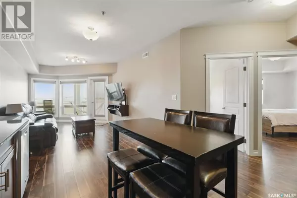 Saskatoon, SK S7W0T2,305 412 Willowgrove SQUARE