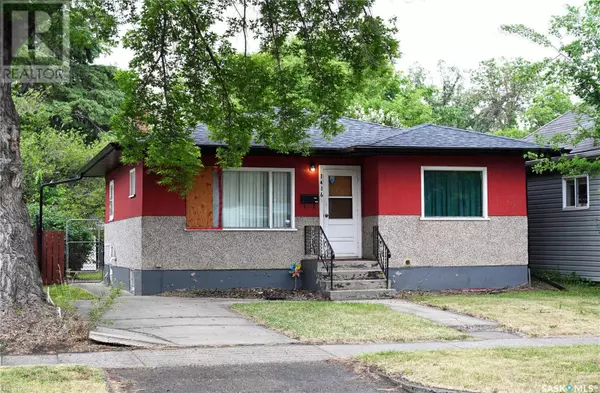 1416 D AVENUE N, Saskatoon, SK S7L1P4